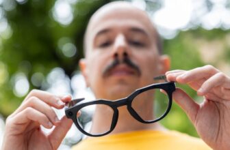 Samsung’s Rumored Ray-Ban Sensible Glasses Killer Could Arrive Sooner Than You Assume